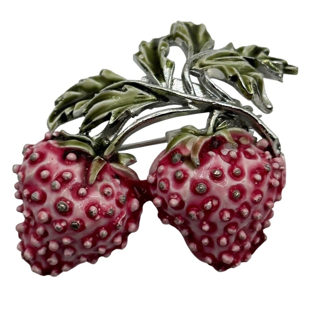 Vintage‎ Enamel Strawberry Brooch Fruit Silver Tone Pin